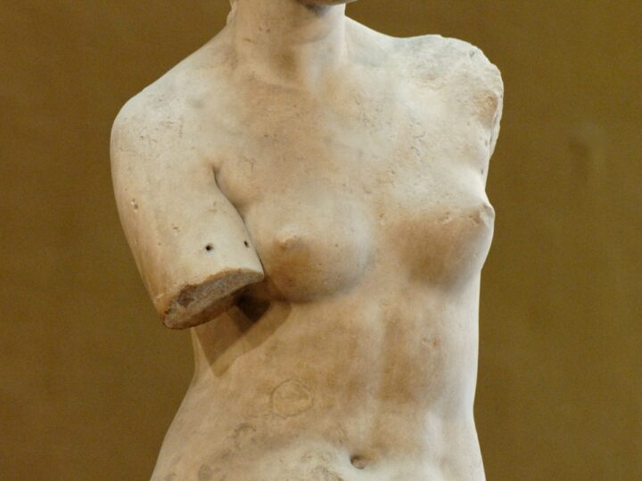 Venus de Milo, c. 150–125 BC, Louvre
